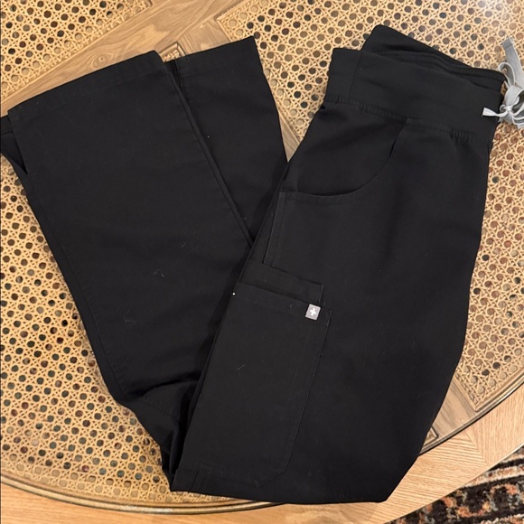 Figs Black Women's Pants - Picture 1 of 1